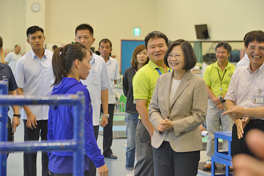 蔡總統關心舉重選手郭婞淳，了解亞運備戰情形