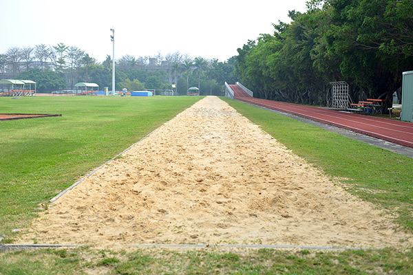 沙灘跑道正面